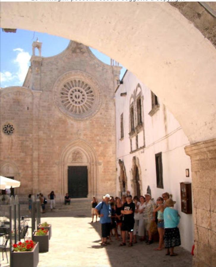 Room In Bb - Stunning Quadruple Room In Ancient Masseria Near The Sea In A Quiet Olive Trees 오스투니 외부 사진