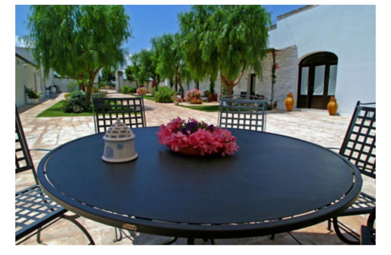 Room In Bb - Stunning Quadruple Room In Ancient Masseria Near The Sea In A Quiet Olive Trees 오스투니 외부 사진
